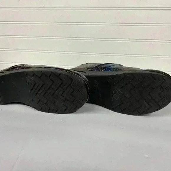 Dansko Multicolored Metallic Clogs size 38 - Picture 7 of 7